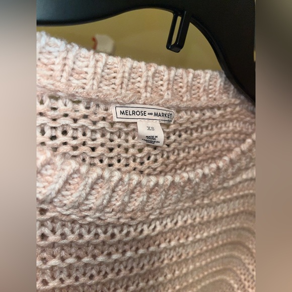 Women’s XS Melrose and Market Sweater- *NEVER WORN* - Picture 7 of 16